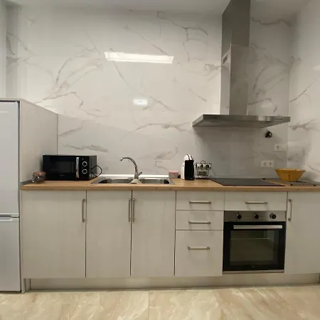 Apartamento La Mamola 아파트 *